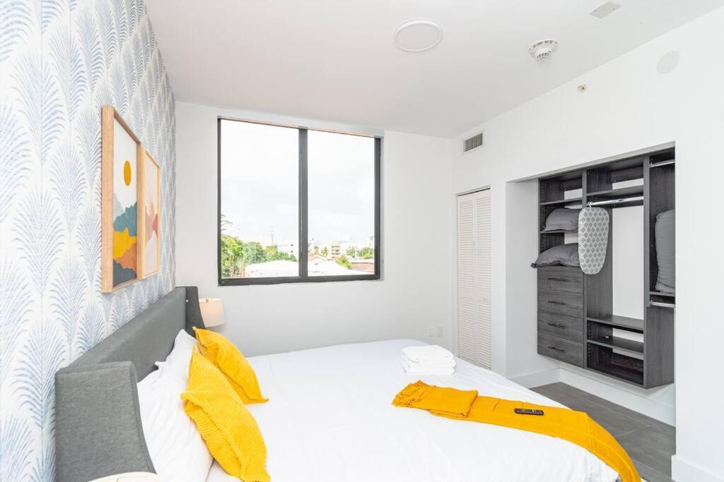 King Bed 2 Bedrooms Oasis Minutes To Brickell 6 Guests Miami