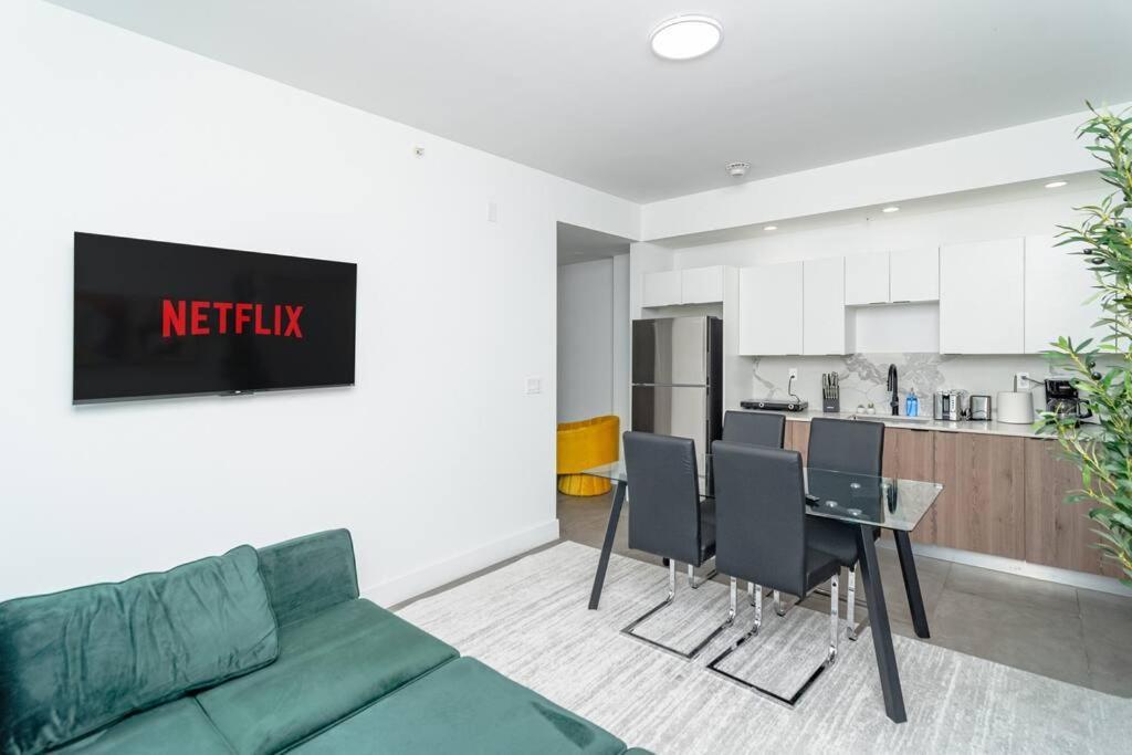 King Bed 2 Bedrooms Oasis Minutes To Brickell 6 Guests * Miami